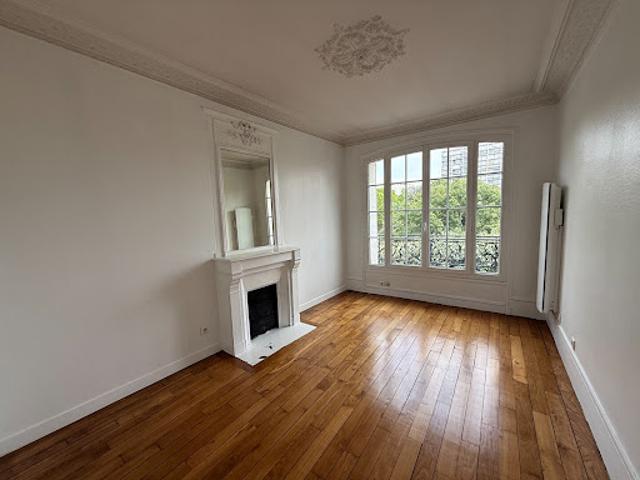 Location Appartement 3 pièces 58 m2 Courbevoie