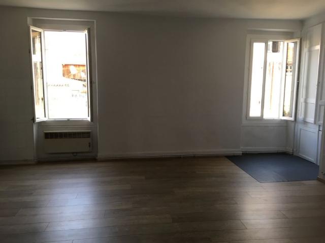 Location Appartement 3 pièces 58m²