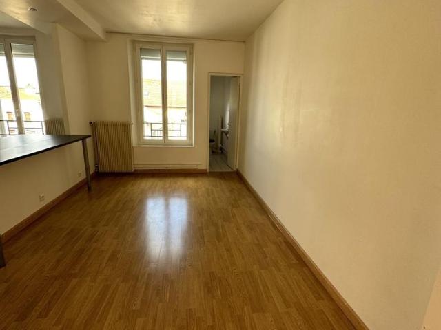Location Appartement 3 pièces 58m² LA NEUVILLETTE 51100