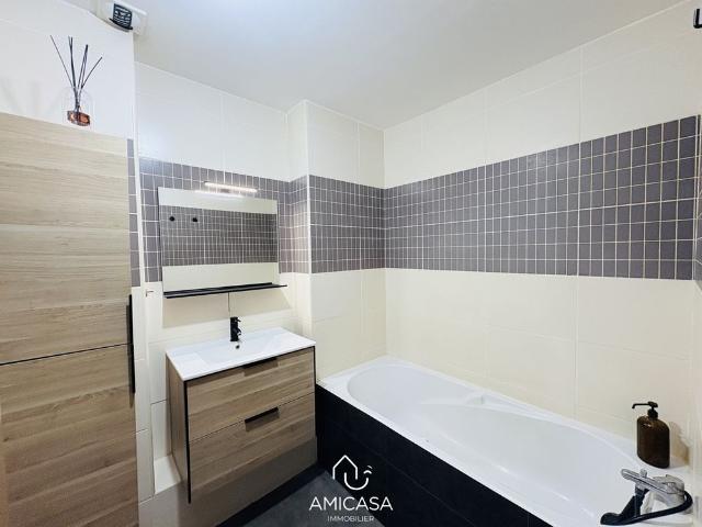 Location Appartement 3 pièces 58m² LA POSSESSION 97419