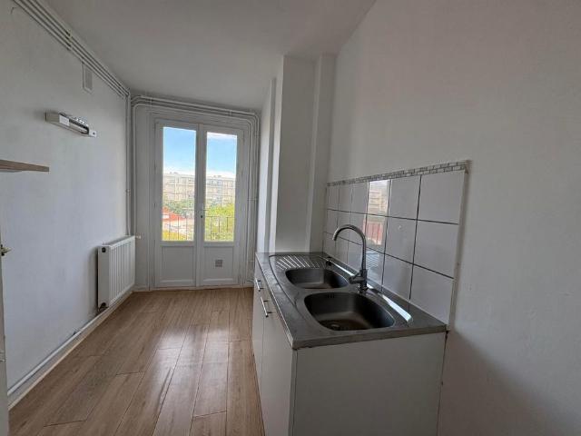 Location Appartement 3 pièces 58m² LA ROCHELLE 17000