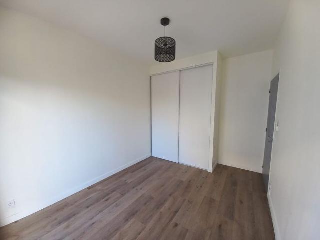 Location Appartement 3 pièces 58m² LE PORT 97420