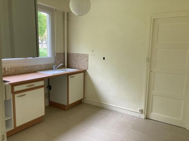 Location Appartement 3 pièces 58m² LISIEUX 14100