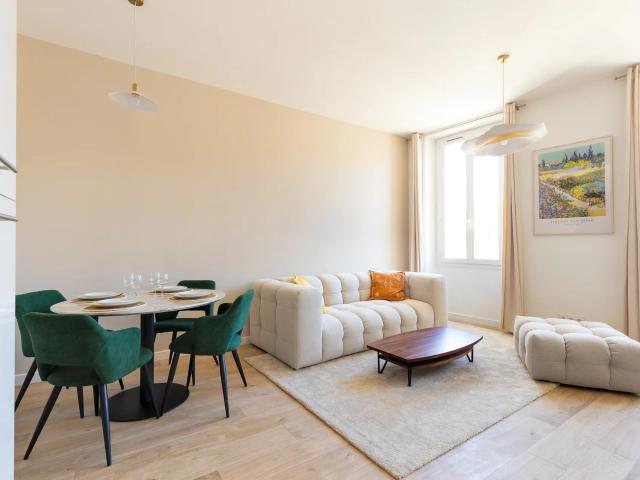 Location Appartement 3 pièces 58m² MARSEILLE 6ème