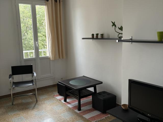 Location Appartement 3 pièces 58m² MARSEILLE 9ème