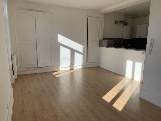 Location Appartement 3 pièces 58m² VALENCE 26000