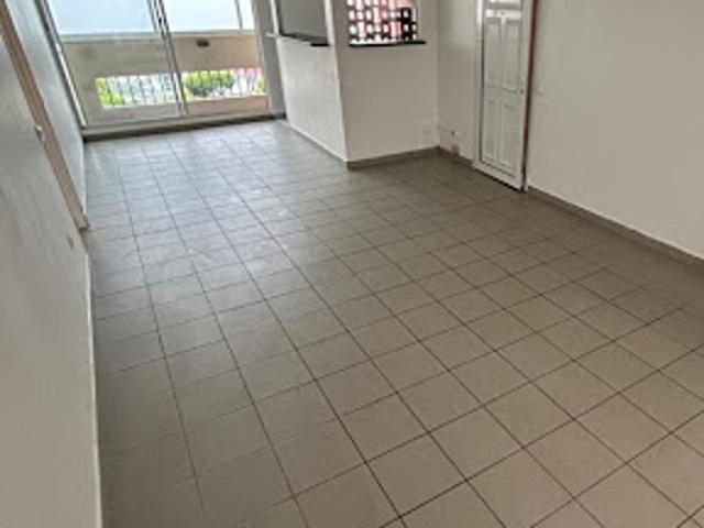 Location Appartement 3 pièces 59.85 m2 Le lamentin