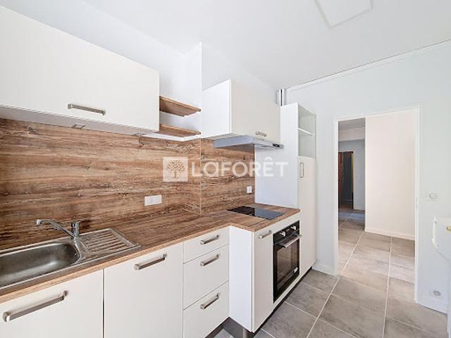 Location Appartement 3 pièces 59.8 m2 Pau