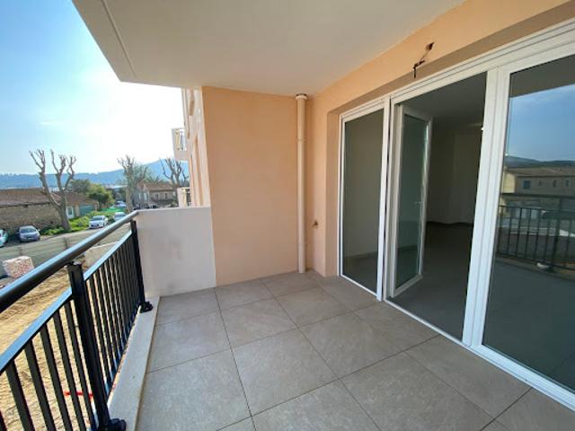 Location Appartement 3 pièces 59.35 m2 Hyeres