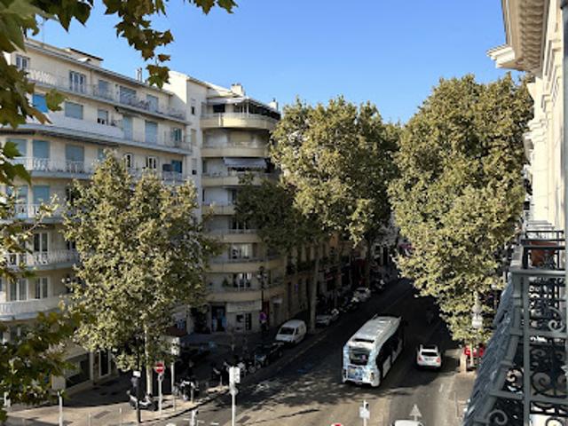 Location Appartement 3 pièces 59 m2 Cannes