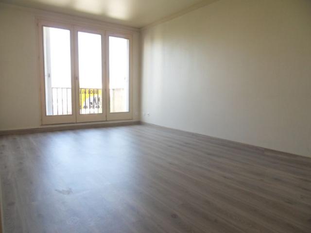 LOCATION APPARTEMENT 3 PIECES 59 m2 COMPIEGNE