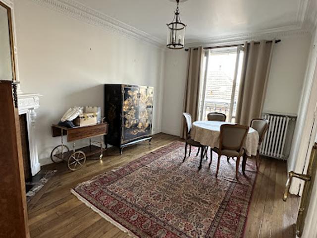 Location Appartement 3 pièces 59 m2 Paris 18ème