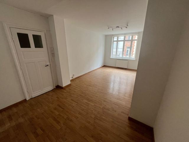 Location Appartement 2 pièces 59m² LILLE 59000