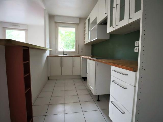 Location Appartement 3 pièces 59m² MONTREUIL 93100