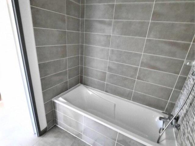 Location Appartement 3 pièces 59m² NIMES 30000