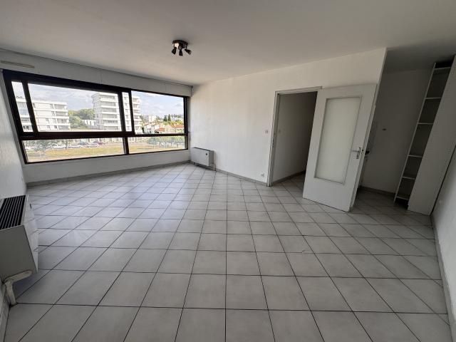 Location Appartement 3 pièces 59m² TOULOUSE 31400