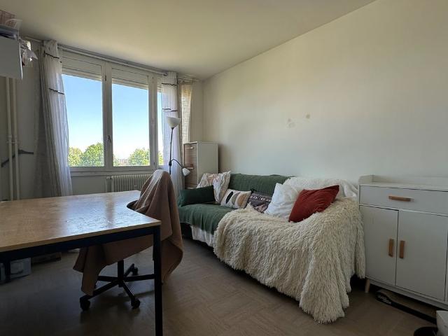 Location Appartement 3 pièces 59m² VILLEFRANCHE SUR SAONE 69400