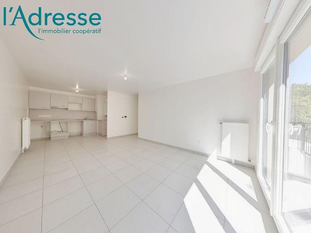 Location appartement 3 pièces, 63.67m², Champs sur Marne