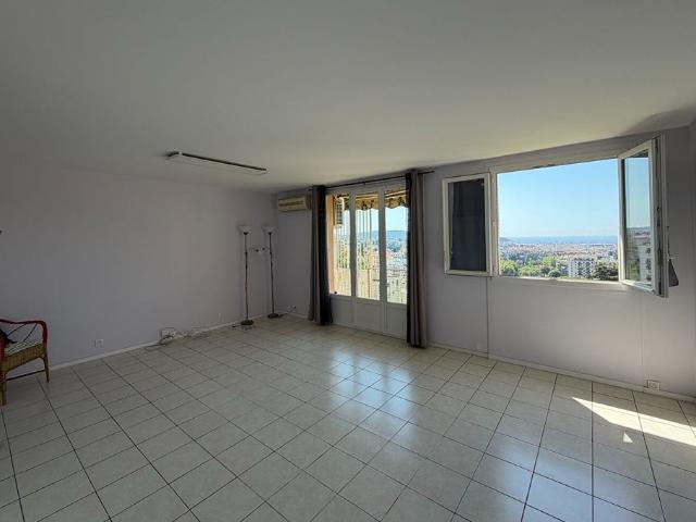 Location appartement 3 pièces, 63.78m², Nice