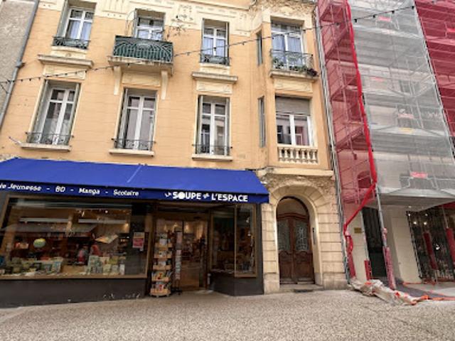 Location Appartement 3 pièces 63.91 m2 Hyeres