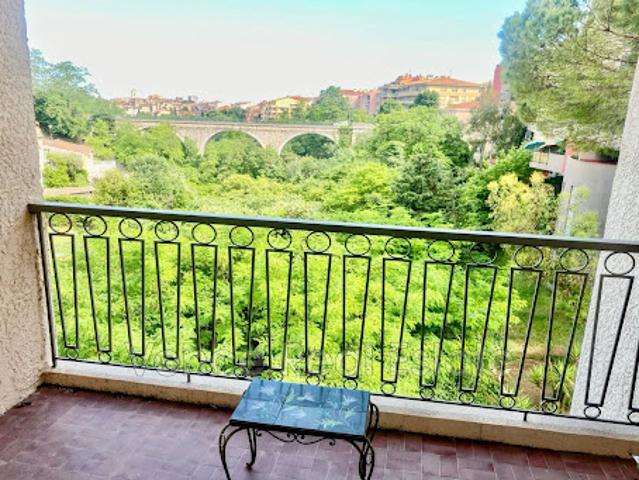 Location Appartement 3 pièces 63 m2 Vence