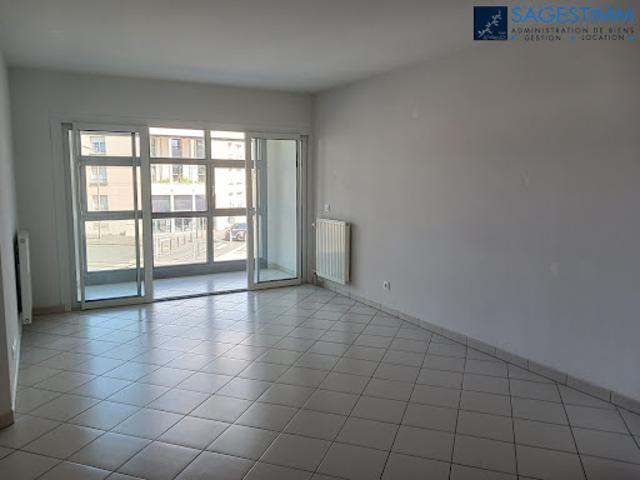 Location Appartement 3 pièces 63 m2 Fleury les Aubrais