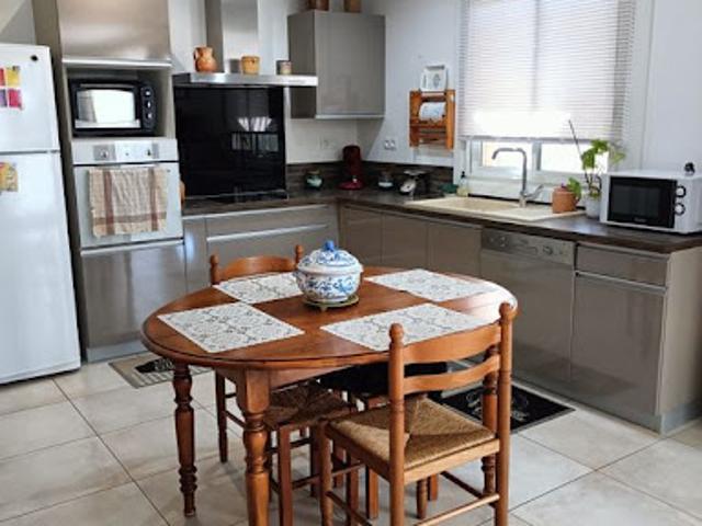 Location Appartement 3 pièces 63 m2 Mas thibert