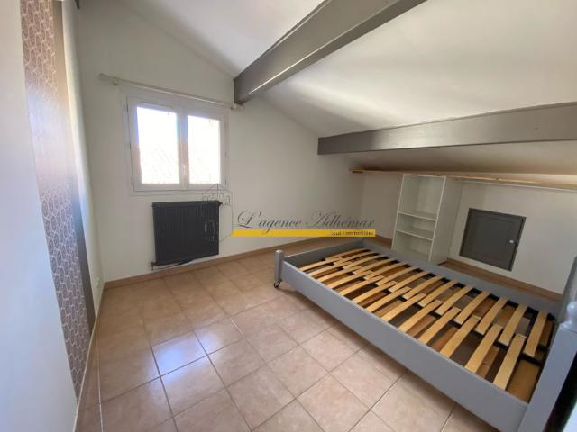 Location Appartement 3 pièces 63m² CHATEAUNEUF DU RHONE 26780