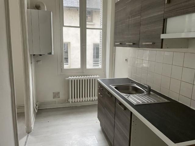 Location Appartement 3 pièces 63m² CHATELLERAULT 86100