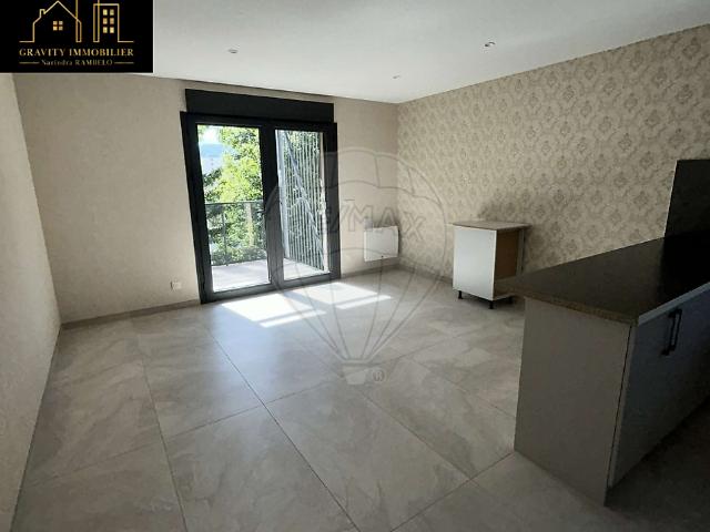 Location Appartement 3 pièces 63m² CLUSES 74300