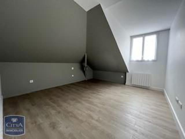 Location Appartement 3 pièces 63m² BEAUVAIS 60000
