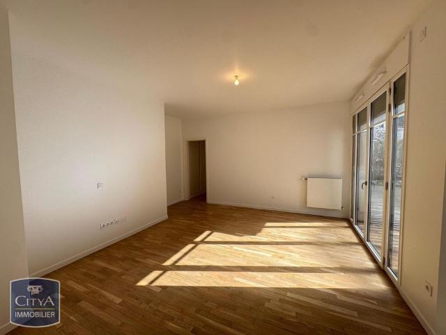 Location Appartement 3 pièces 63m² PUTEAUX 92800