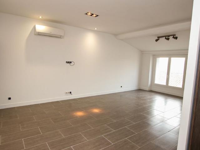 Location Appartement 3 pièces 63m² PUGET SUR ARGENS 83480