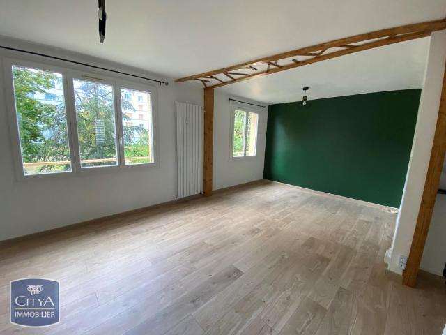 Location Appartement 3 pièces 63m² VILLEFRANCHE SUR SAONE 69400