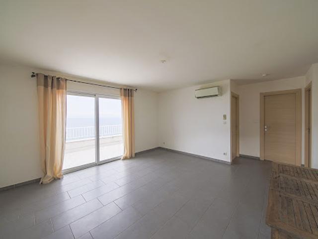 Location Appartement 3 pièces 60.51 m2 Santa Maria di Lota
