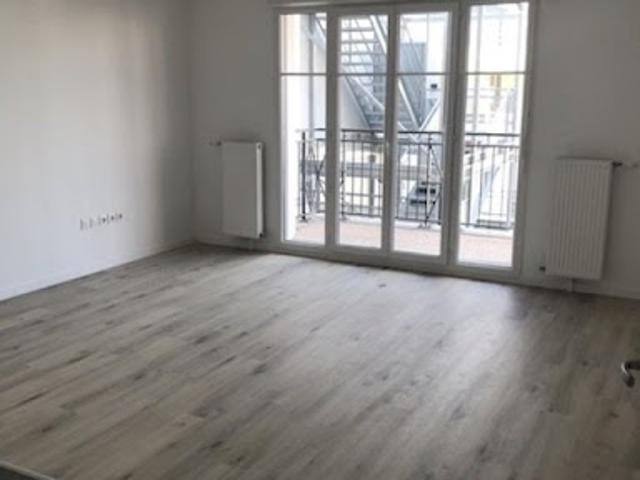 Location Appartement 3 pièces 60.55 m2 Le Blanc Mesnil