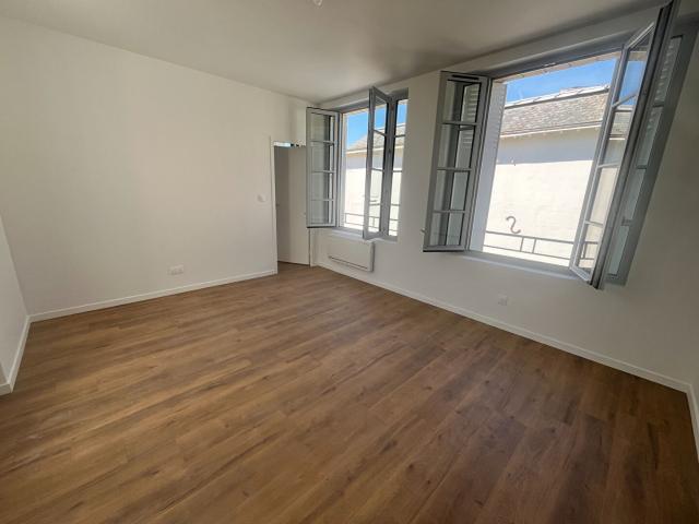 Location appartement 3 pièces, 60.55m², Dourdan