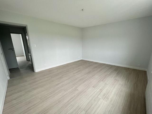 Location appartement 3 pièces, 60.00m², Carmaux