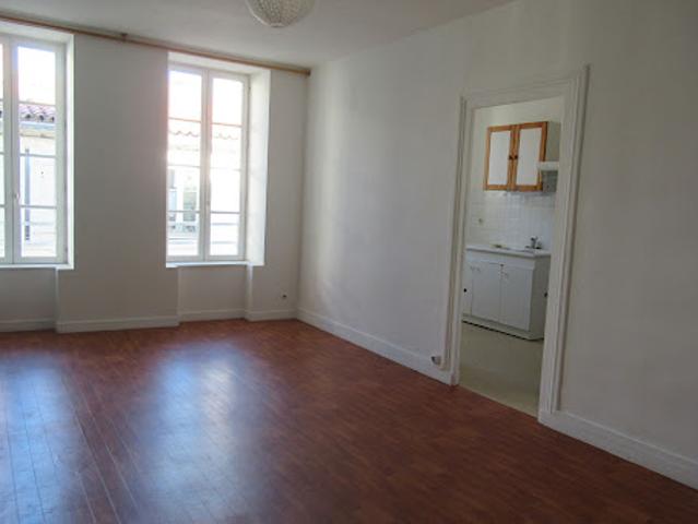 Location Appartement 3 pièces 60.2 m2 La Rochelle