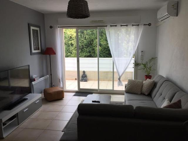 Location Appartement 3 pièces 60 m2 Althen des Paluds