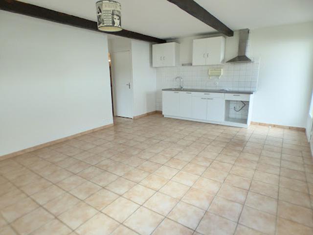 Location Appartement 3 pièces 60 m2 Ambares et lagrave