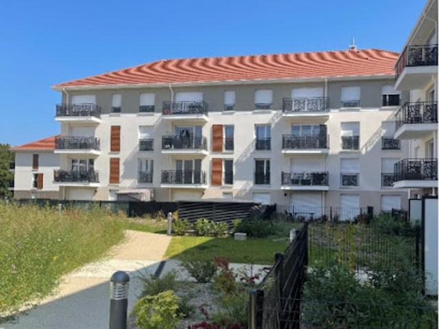 Location Appartement 3 pièces 60 m2 Jouy le Moutier