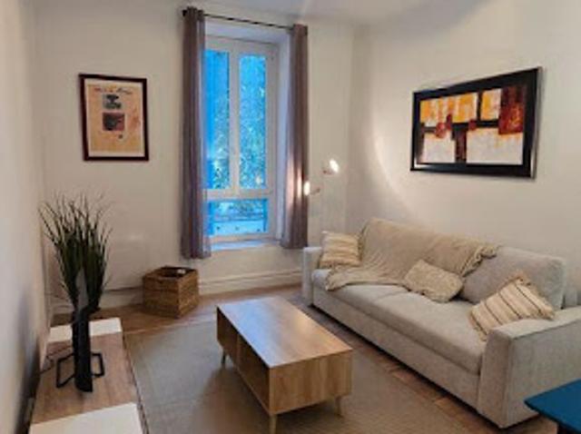 Location Appartement 3 pièces 60 m2 Marseille 2ème