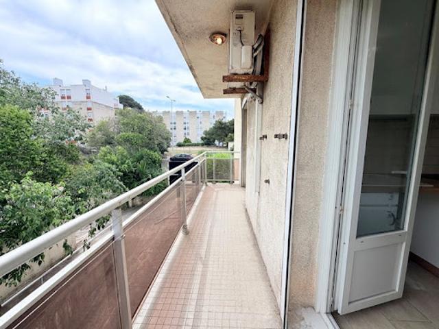 Location Appartement 3 pièces 60 m2 Marseille 8ème