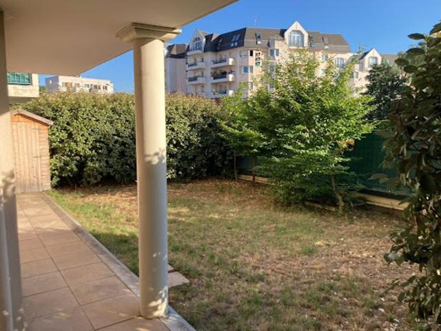 Location Appartement 3 pièces 60 m2 Poissy