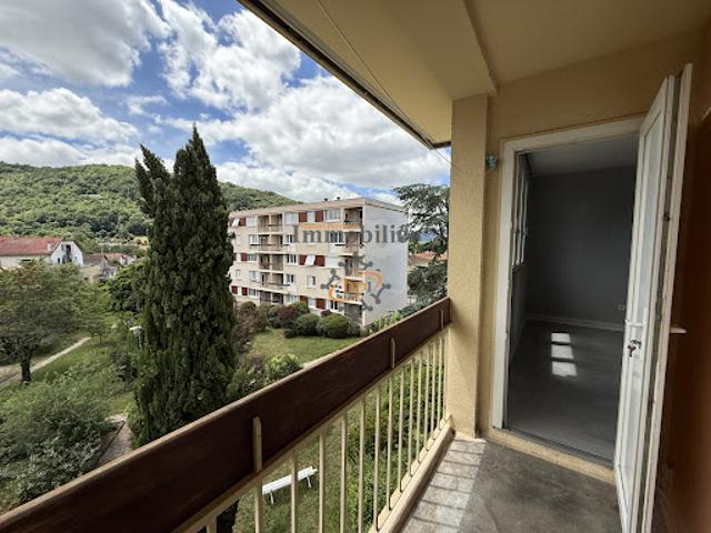 Location Appartement 3 pièces 60 m2 Saint Affrique