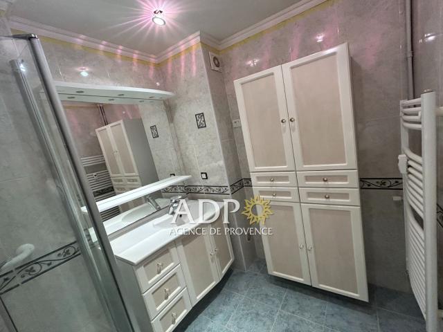 Location Appartement 3 pièces 60m² CANNES 06400