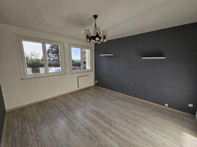 Location Appartement 3 pièces 60m² CHALAMONT 01320