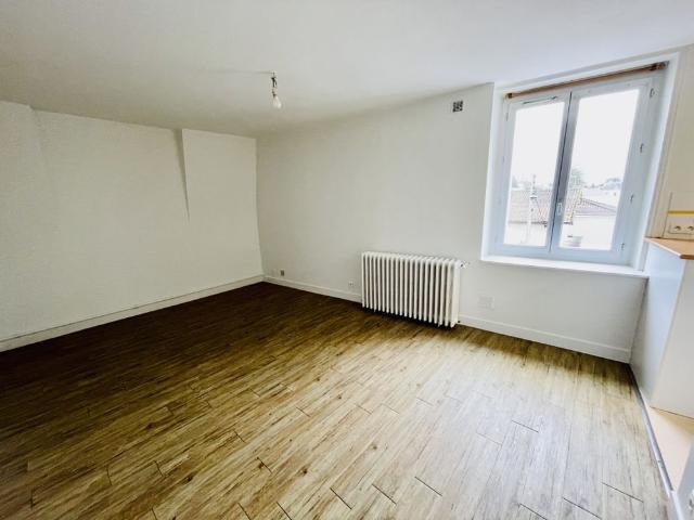 Location Appartement 3 pièces 60m² CHATELLERAULT 86100