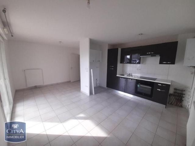 Location Appartement 3 pièces 60m² GRAND CHARMONT 25200